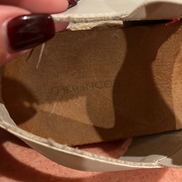 Maurice’s sandals - Picture 6 of 6